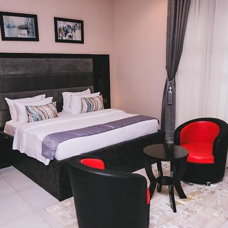 Bon Hotel Asaba Exterior photo