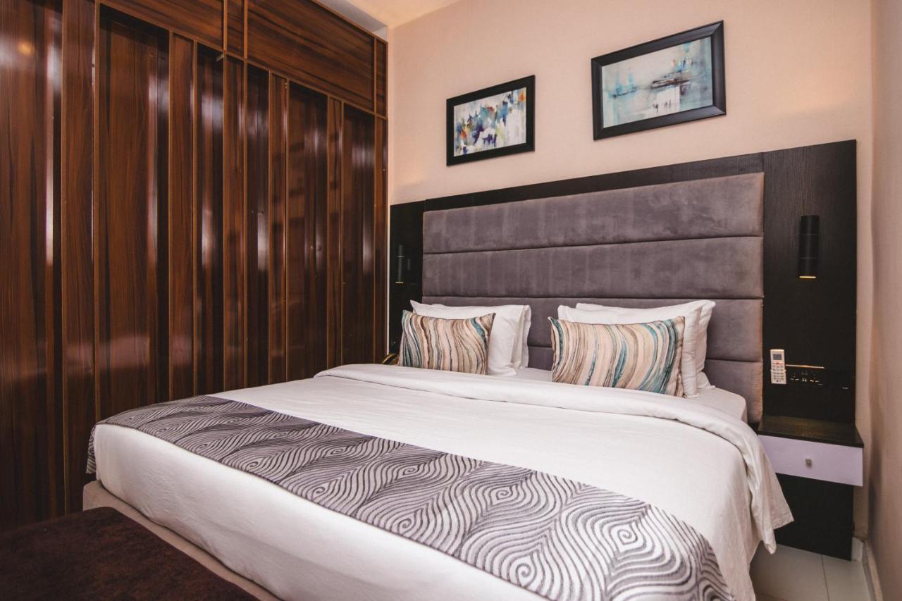 Bon Hotel Asaba Exterior photo