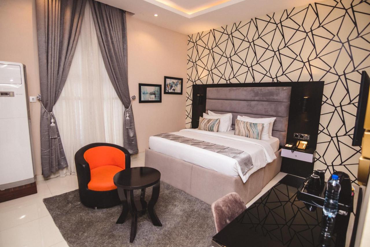 Bon Hotel Asaba Exterior photo